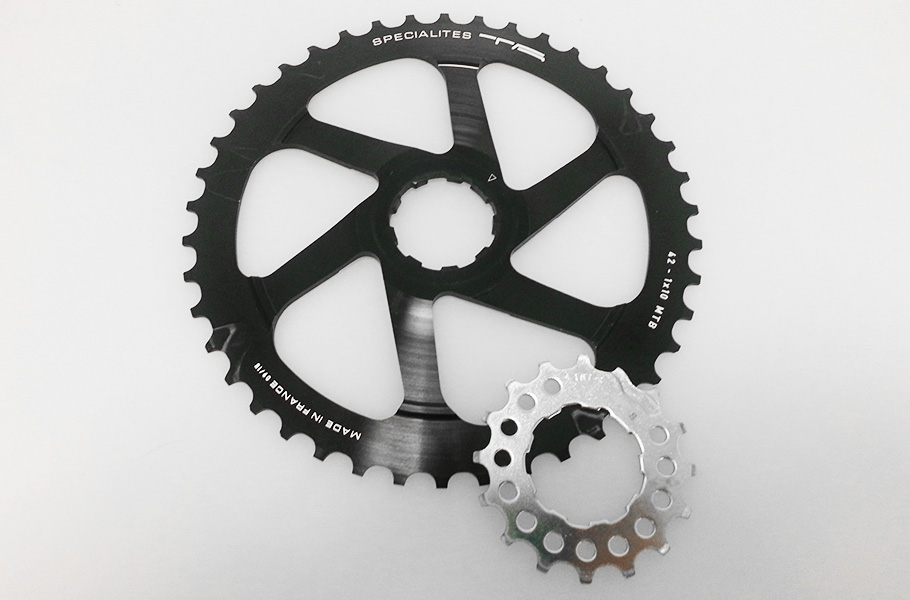 SPECIALITES TA CROWN/SPROCKET CASSETTE KIT MTB HG 10S 42 + 16 (LAST POSITION)